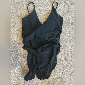 NWOT Aerie Black Wrap One piece Swimsuit XL